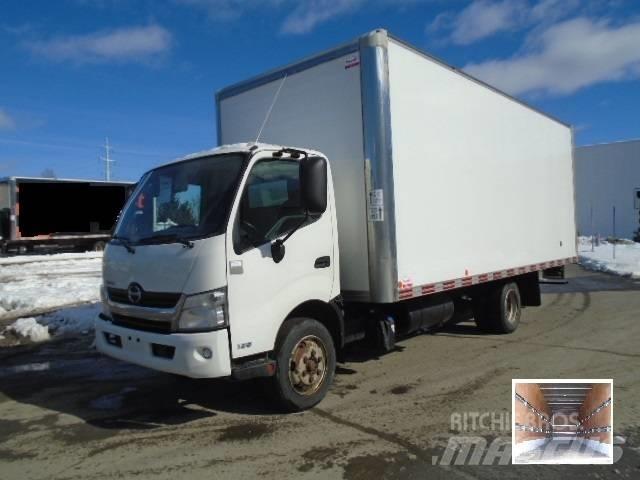 Hino 195 Carrinhas de caixa fechada