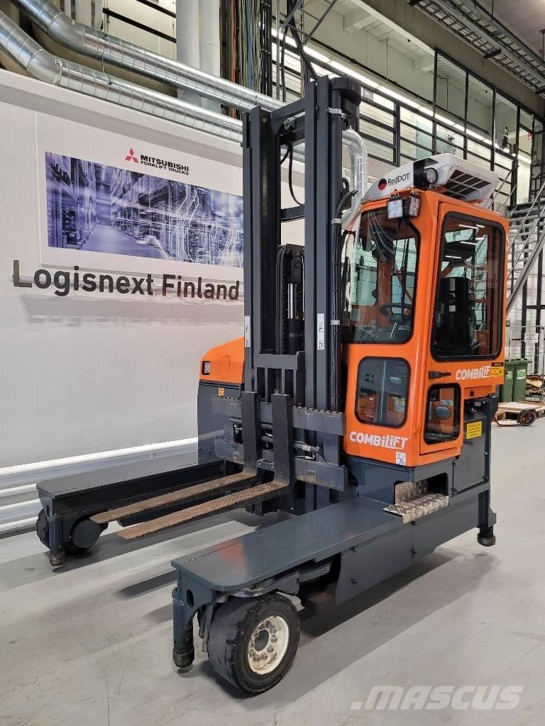Combilift C 4000 Empilhadores de 4 vias