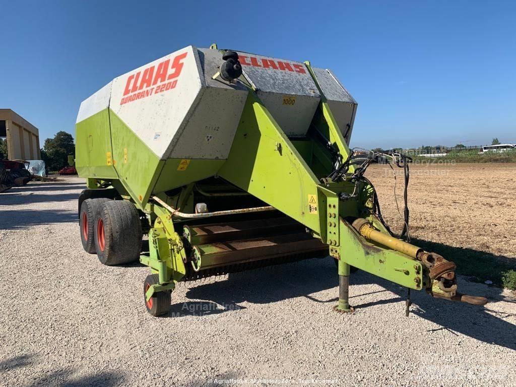 CLAAS Quadrant 2200 Enfardadeira de fardos quadrados