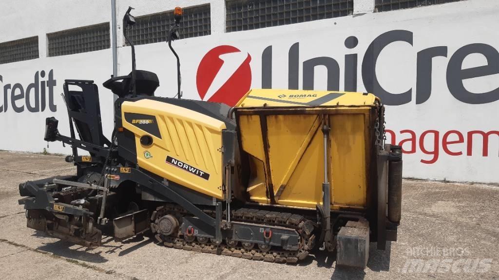 Bomag BF 200 C-2 Espalhadoras de asfalto