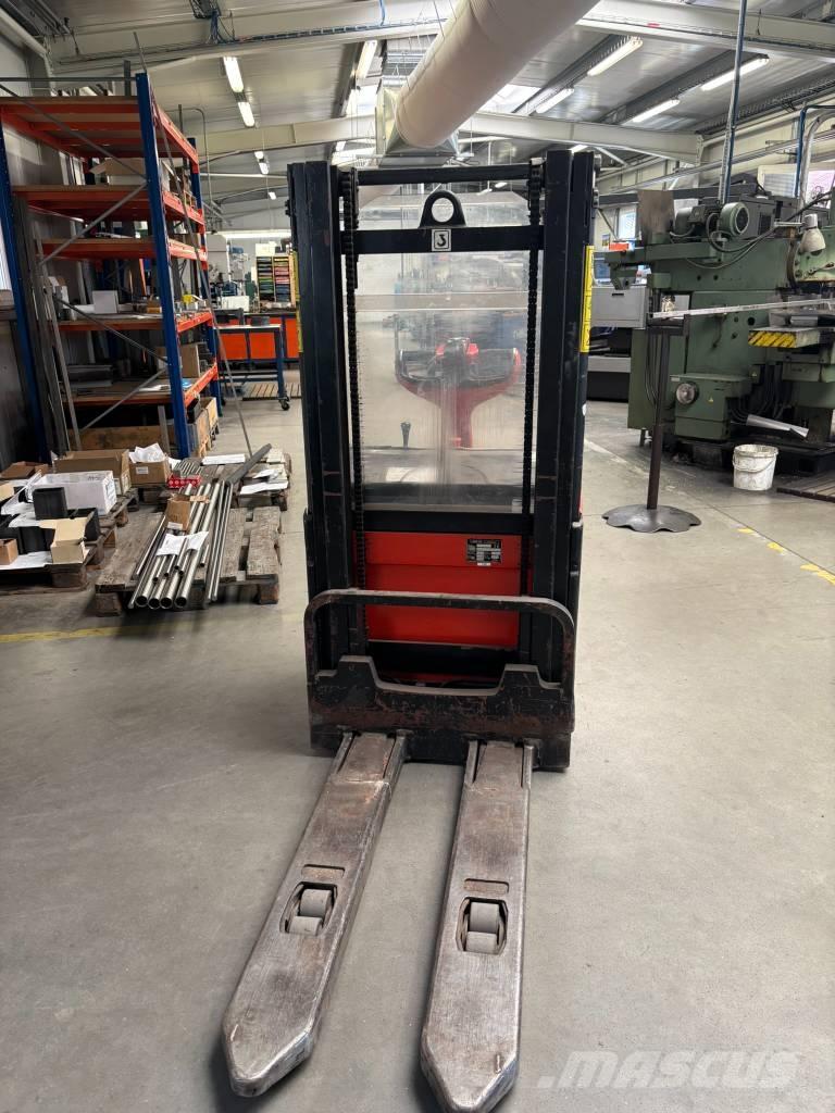 Linde L16 Empilhador para operador externo