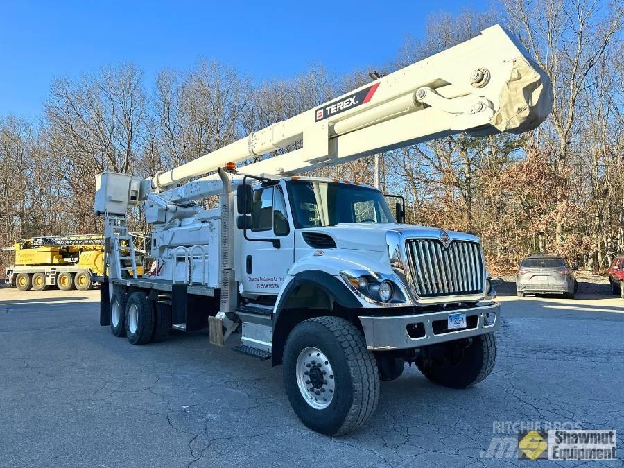 Terex RMX75-100 Plataformas aéreas montadas em camião