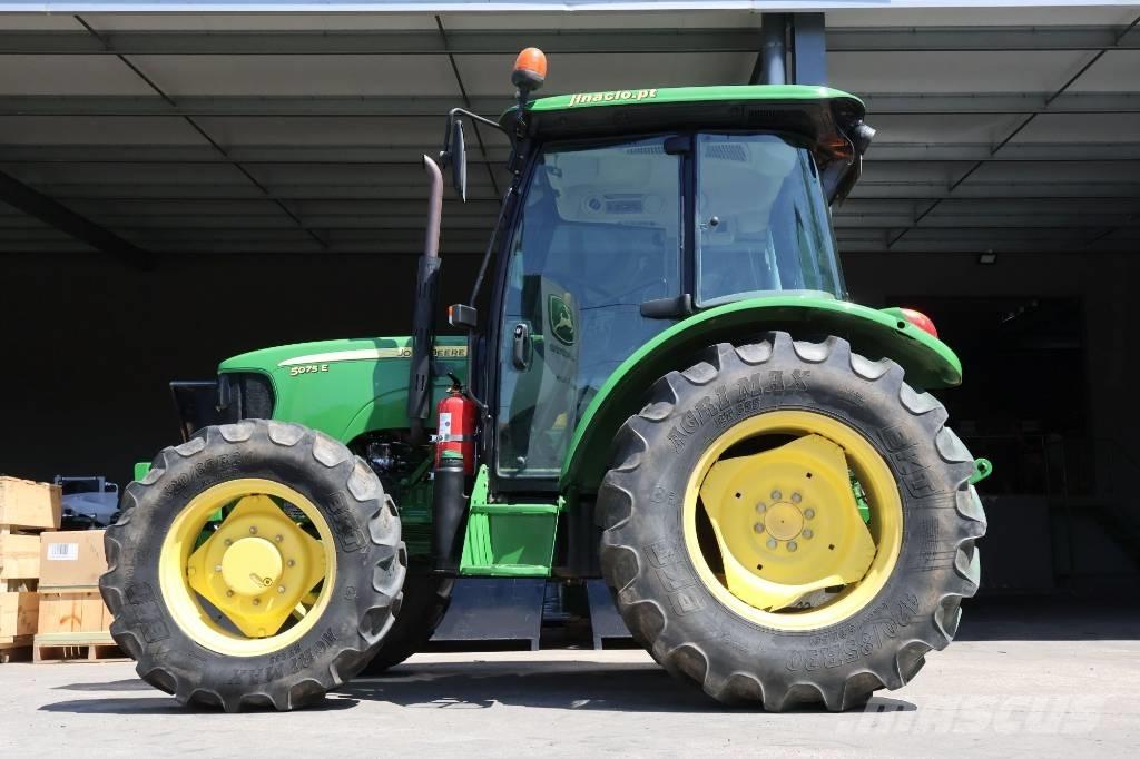John Deere 5075 E Tratores Agrícolas usados