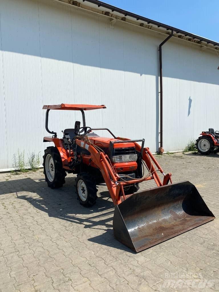 Kubota GL240+tur Tractores compactos