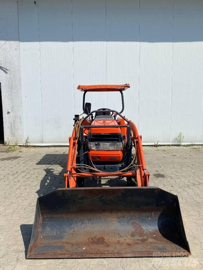 Kubota GL240+tur Tractores compactos