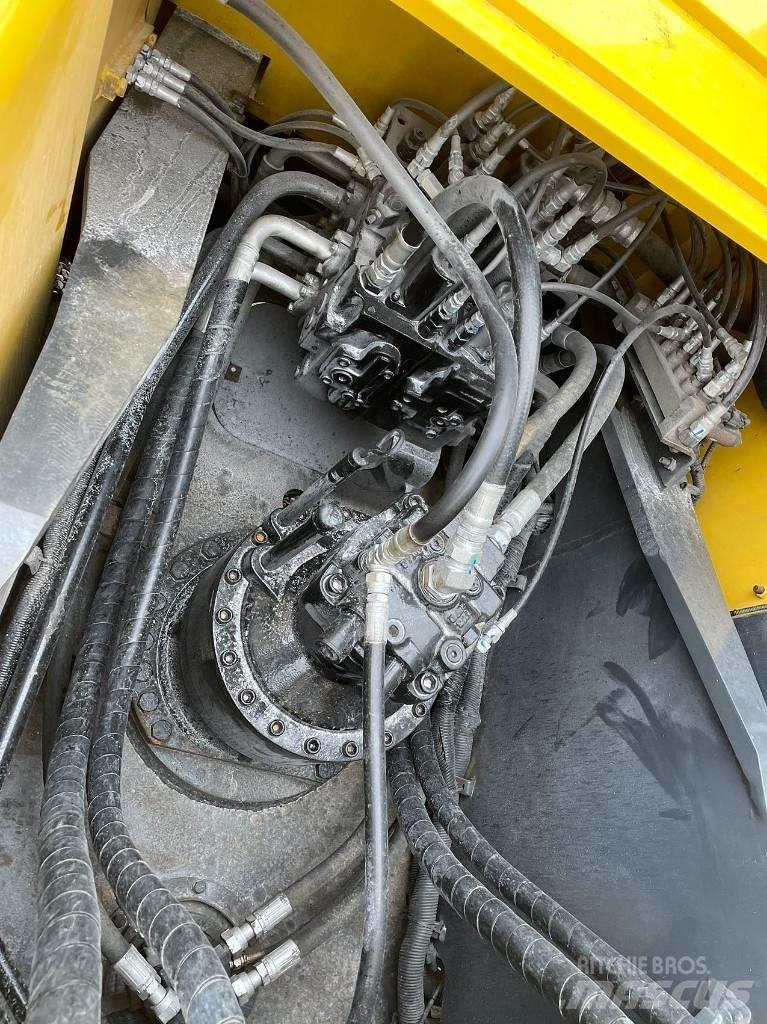 Kobelco SK 250 Escavadeiras de esteiras
