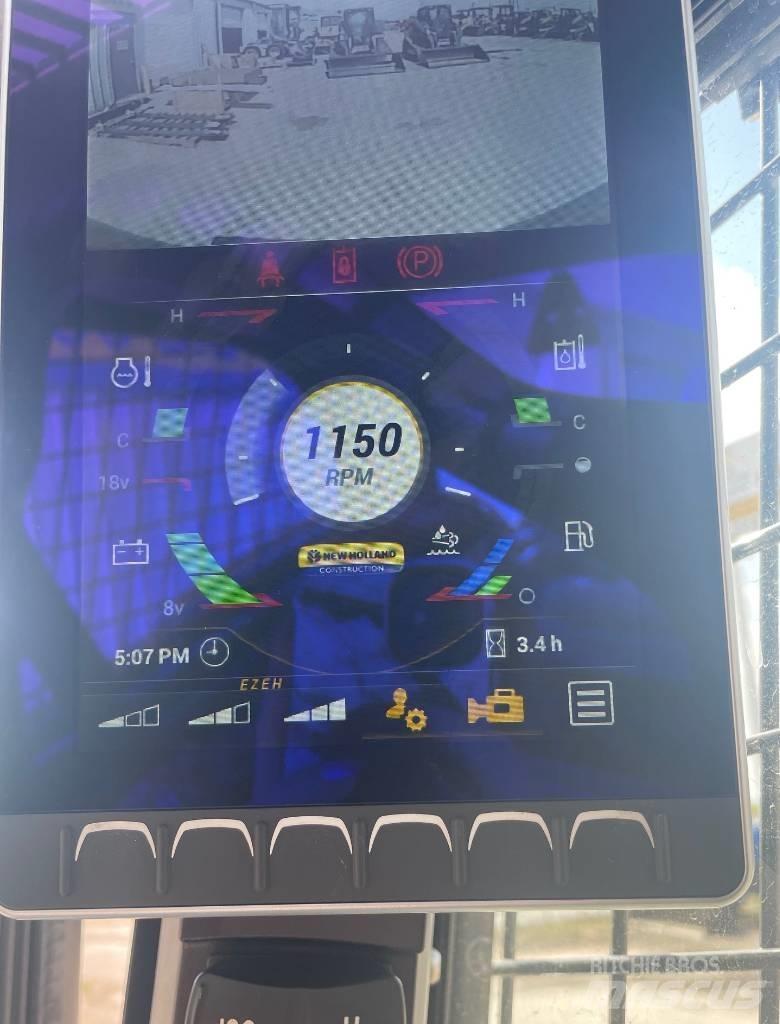 New Holland C345 Minicarregadeiras