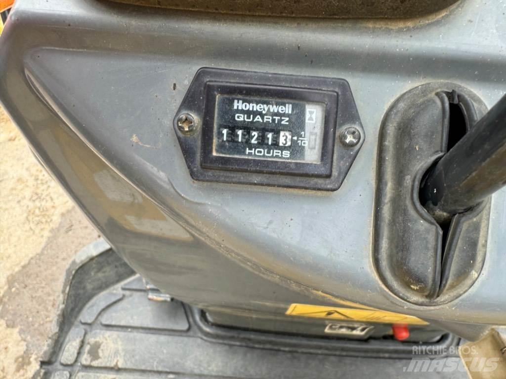 Yanmar SV08 (1C169) Miniescavadeiras