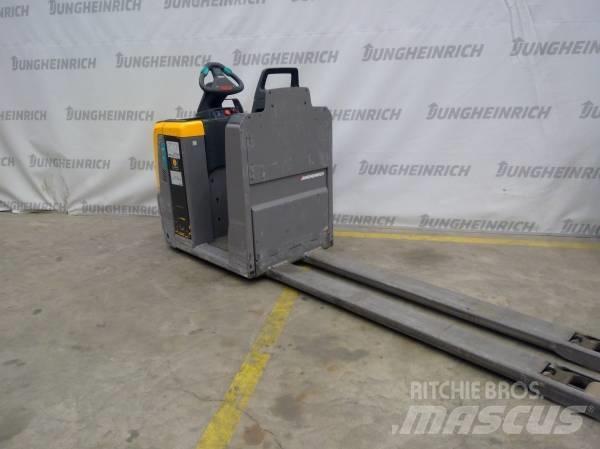 Jungheinrich ECE 225 Preparadoras de encomendas de baixa elevação
