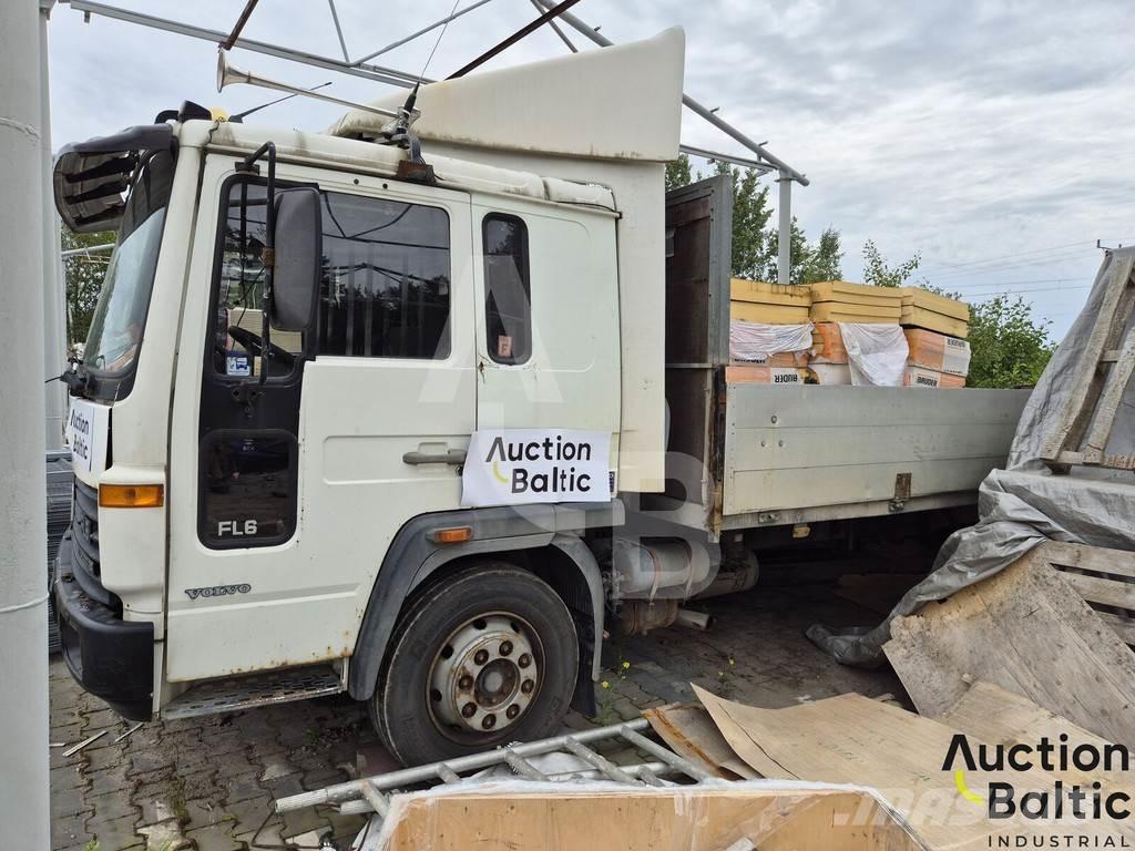 Volvo FL6 Camiões estrado/caixa aberta