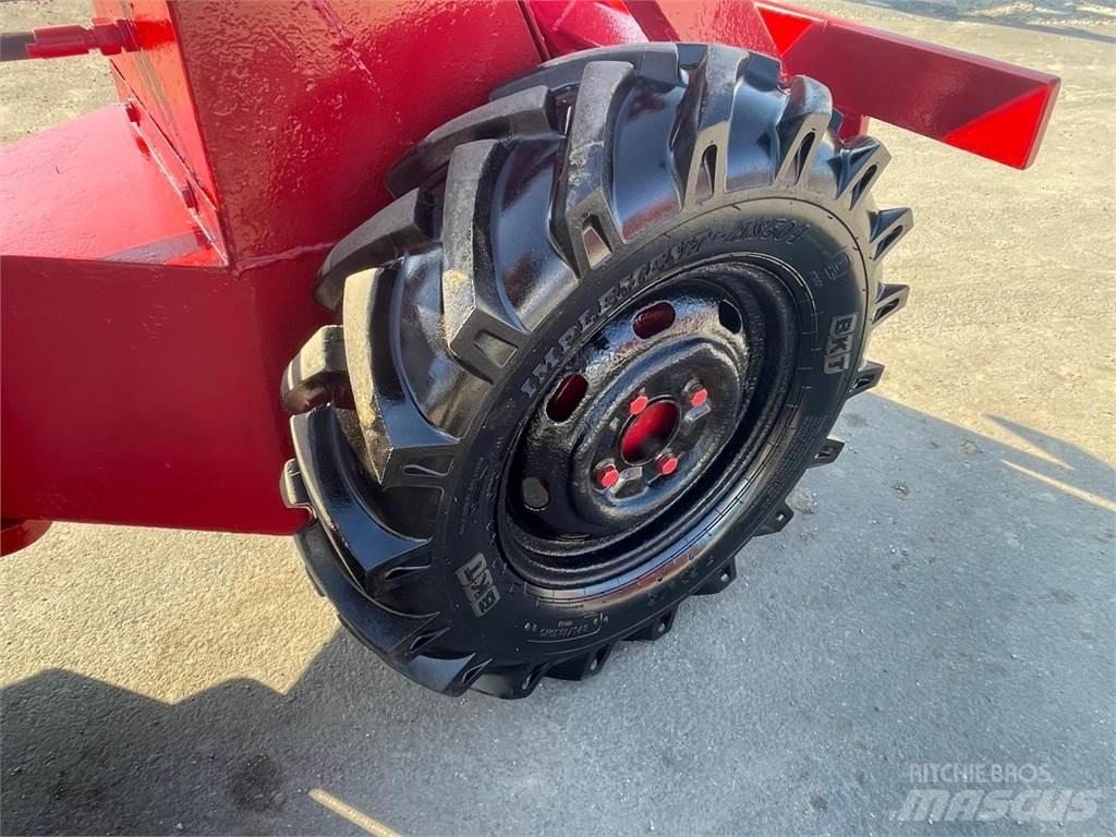 Weidemann 1302 Mini carregadoras