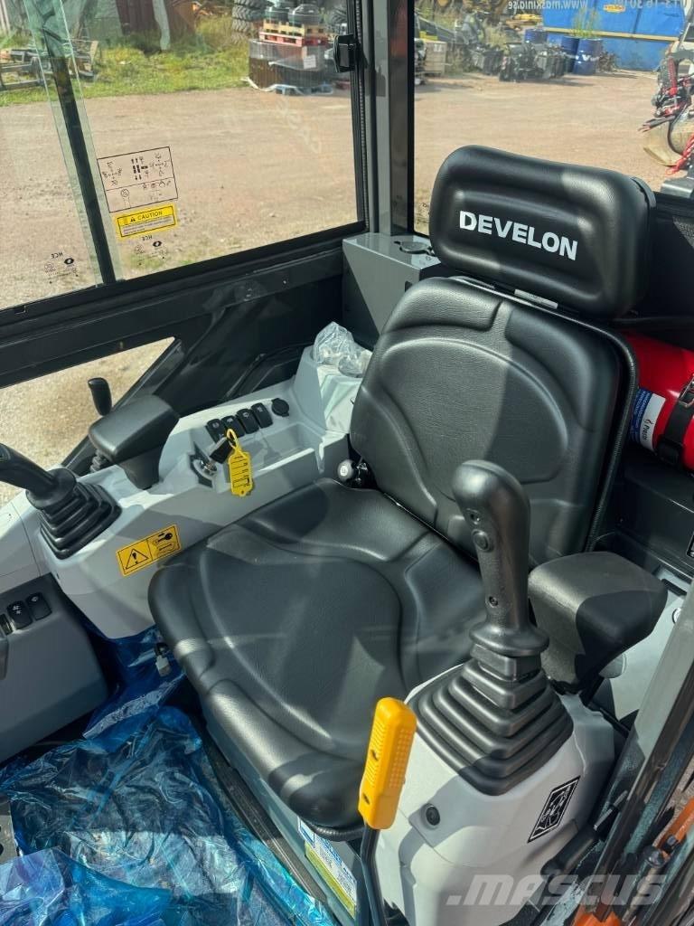 Develon DX 19-7 Miniescavadeiras