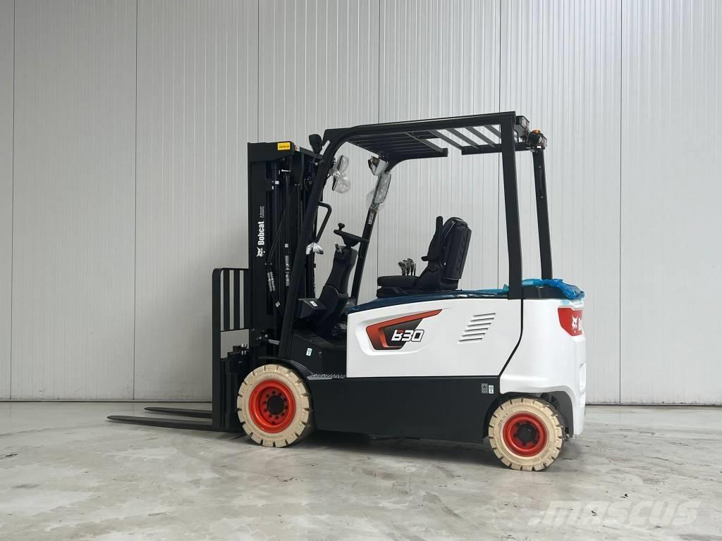 Bobcat B30X-7 PLUS Empilhadores eléctricos