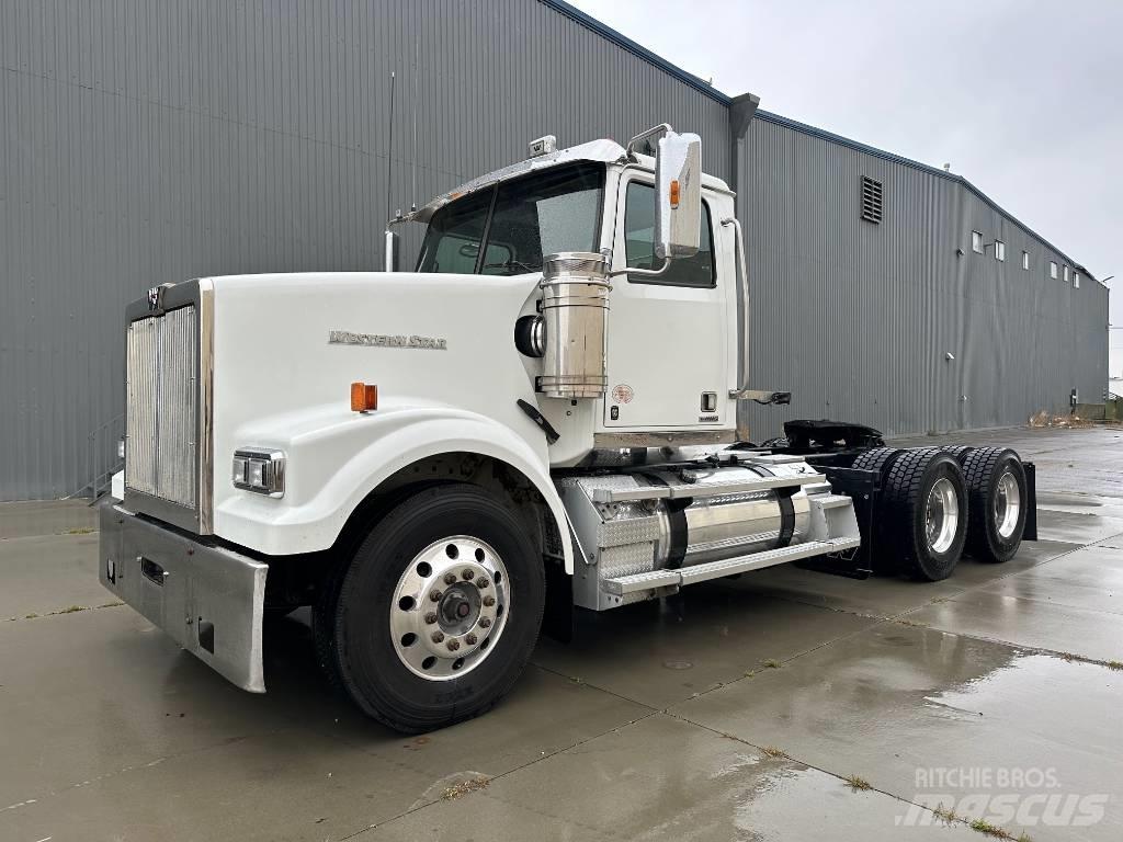 Western Star 4900 SF Cavalos Mecânicos