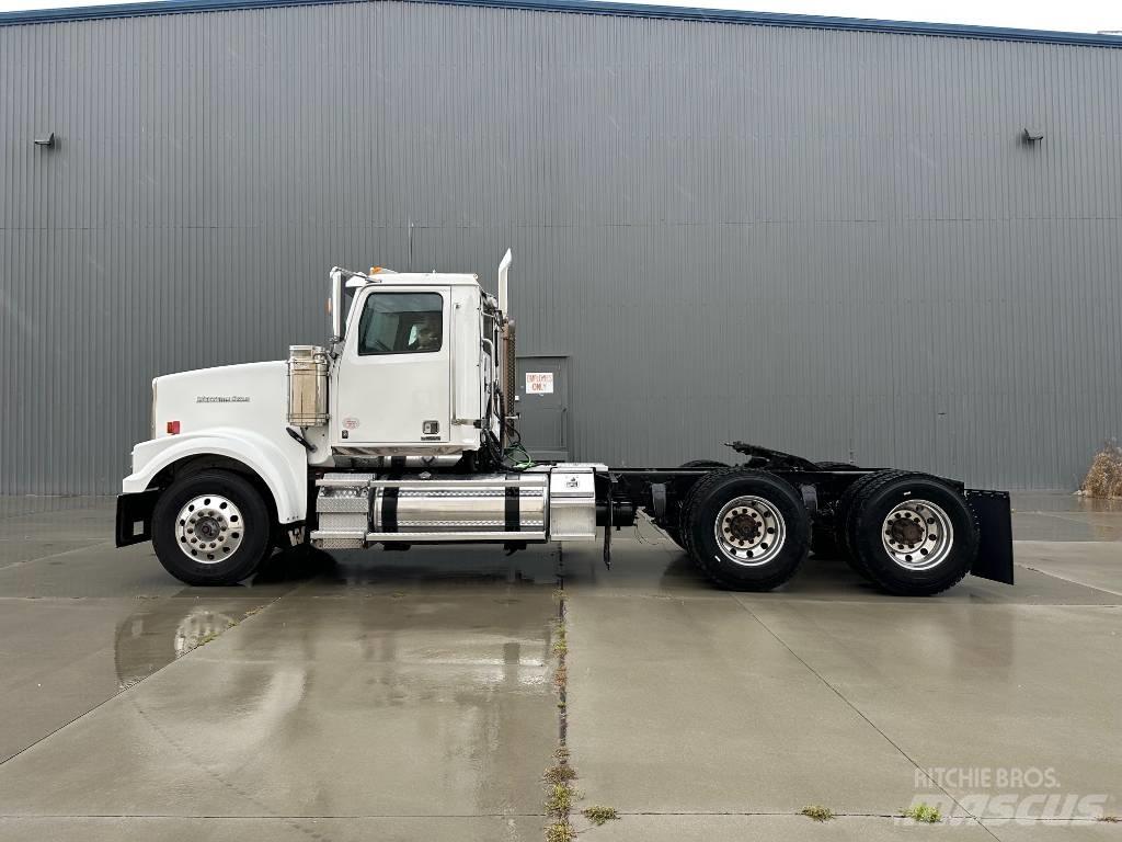 Western Star 4900 SF Cavalos Mecânicos