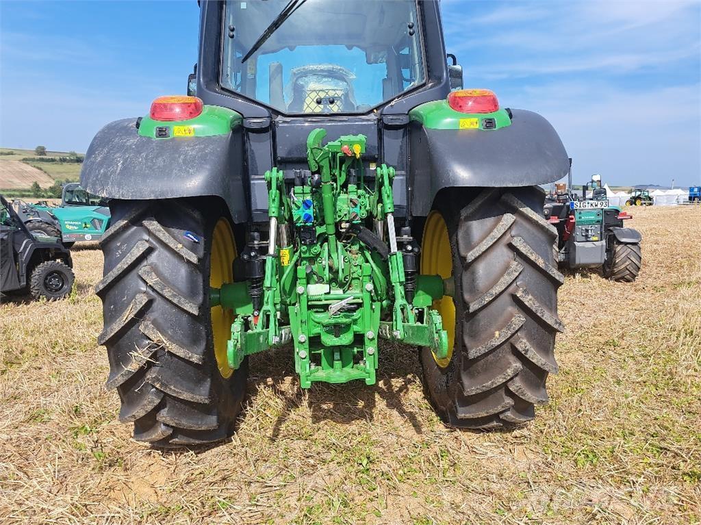 John Deere 6110M Tratores Agrícolas usados