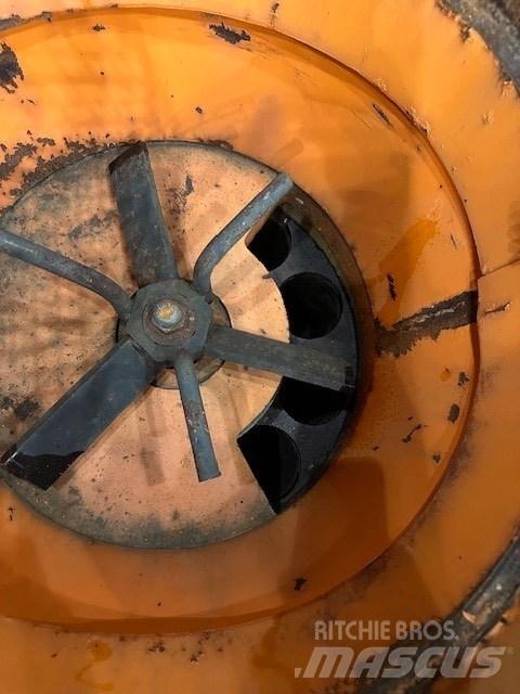 Meyco TORKRETNICA Bombas de betonagem