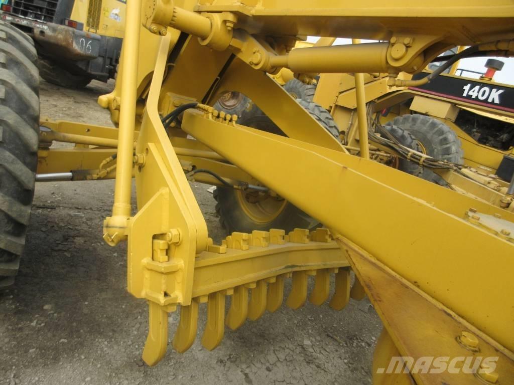 Komatsu GD 623 Motoniveladoras