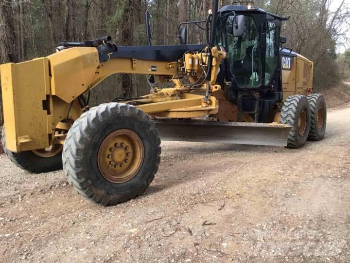 CAT 12M2 Motoniveladoras
