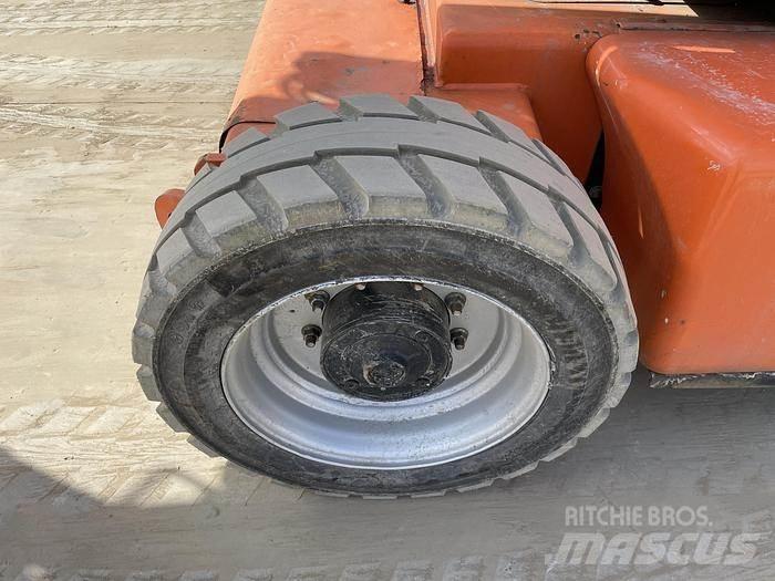 JLG E450AJ Elevadores braços articulados