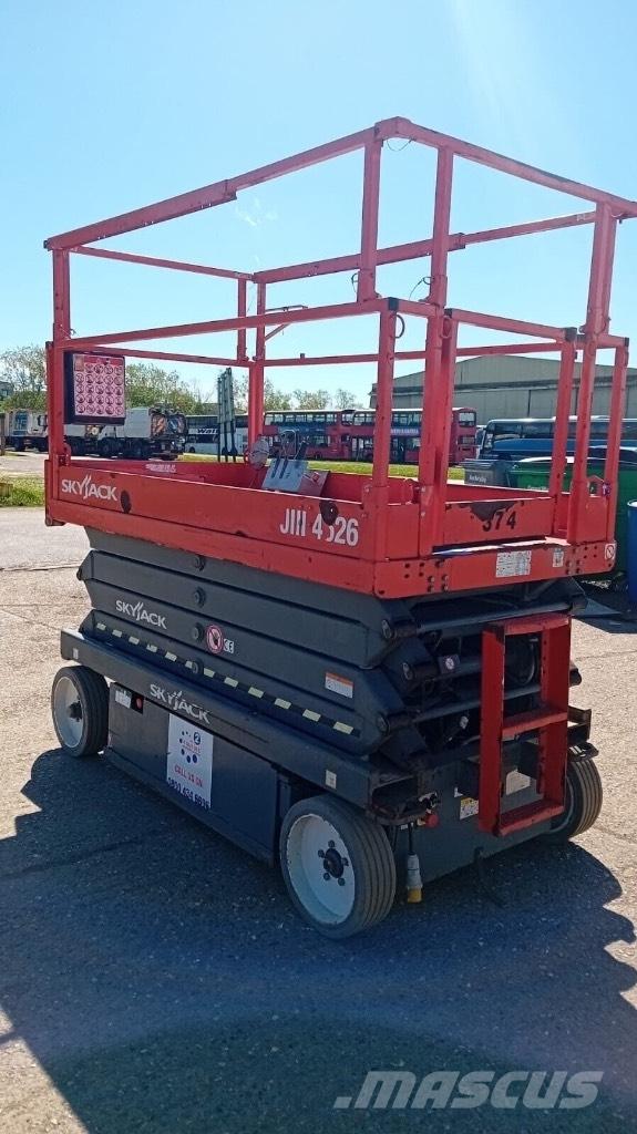 SkyJack SJ4626 Elevadores de tesoura