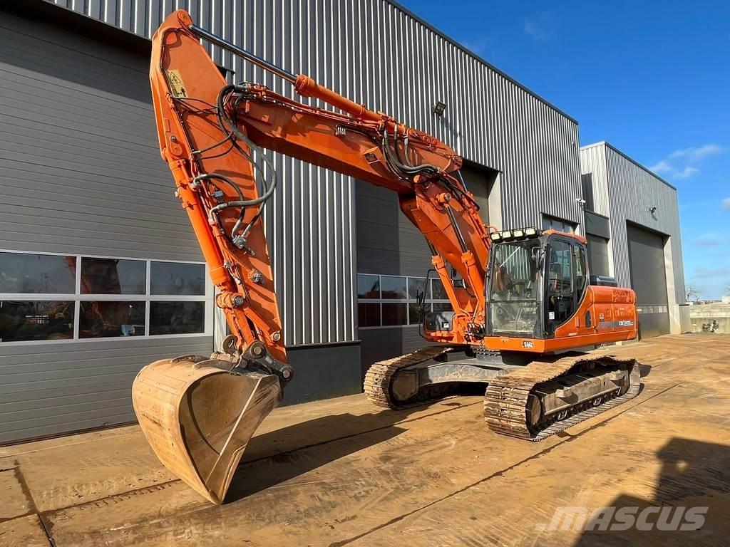 Doosan DX255LC-3 Escavadeiras de esteiras