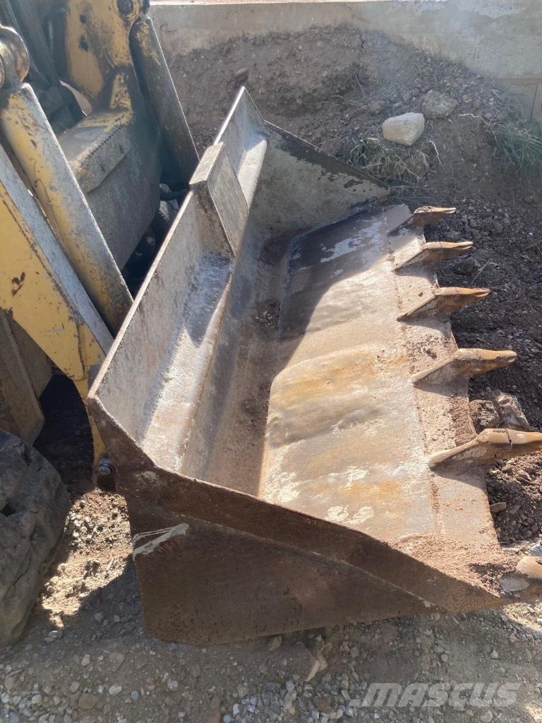 Komatsu CK 30-1 Mini carregadoras