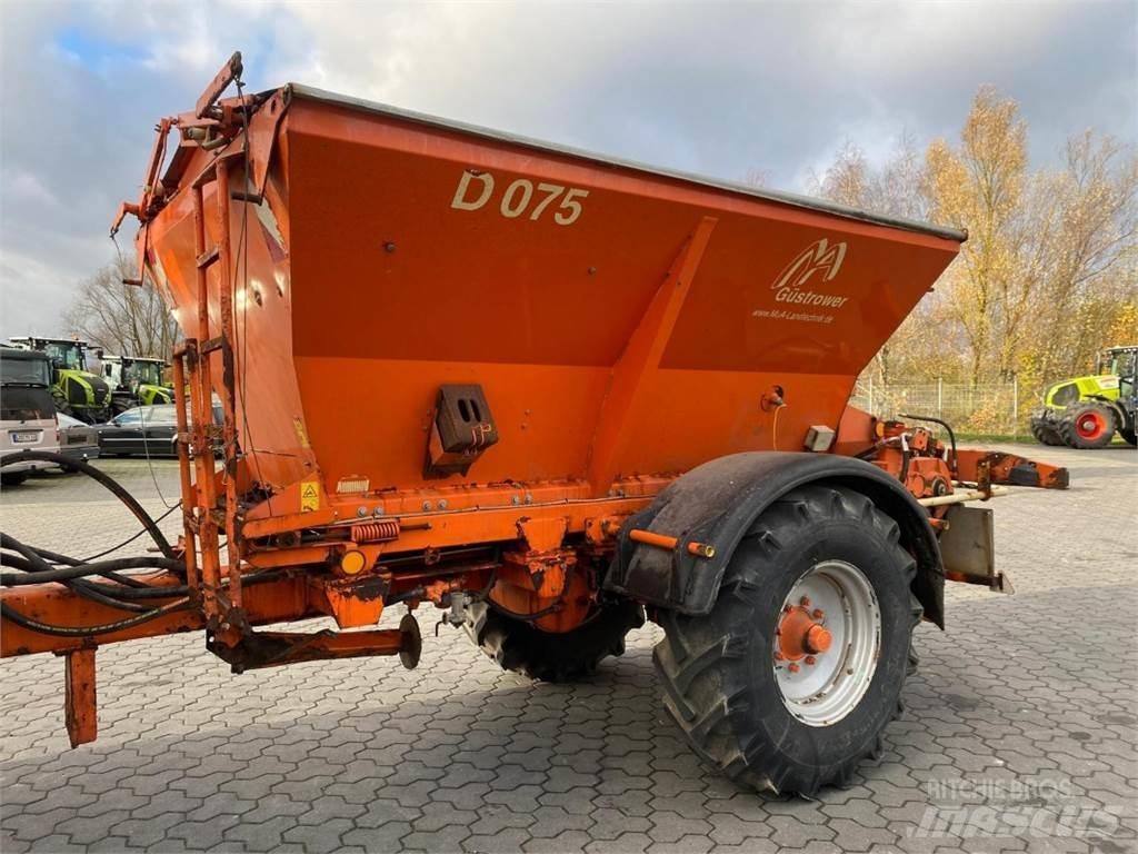  GÜSTROWER D075 Espalhadores de minério