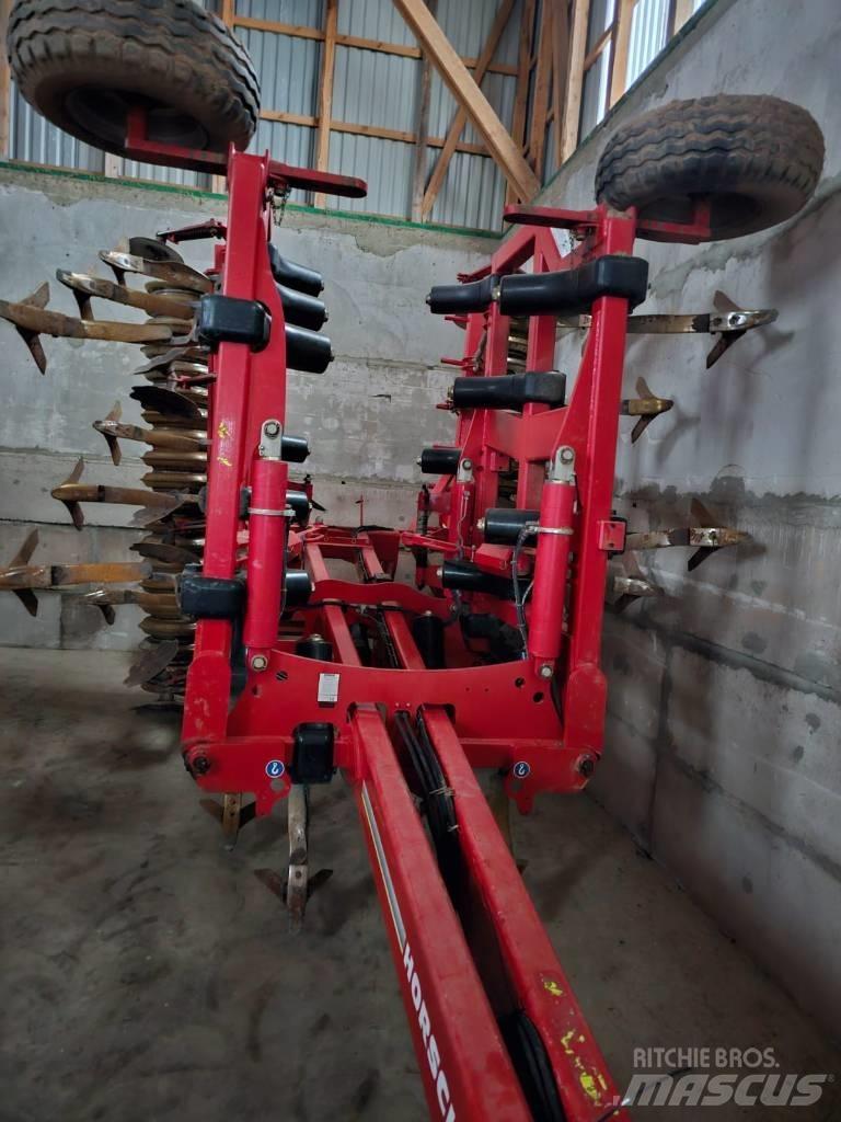 Horsch Terrano 6 FX Cultivadoras