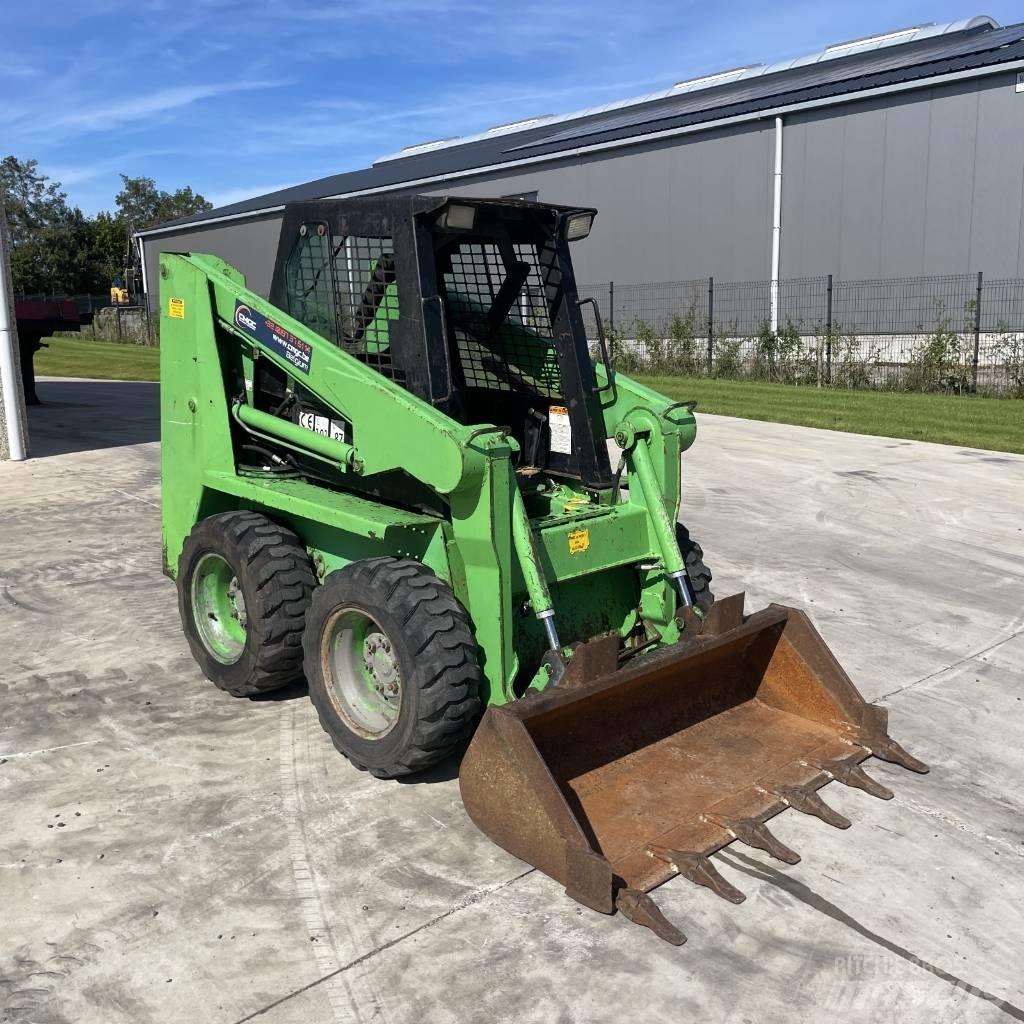 Gehl 3825 Minicarregadeiras