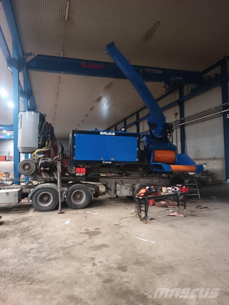 Bruks 1006 ST Estilhaçadoras florestais