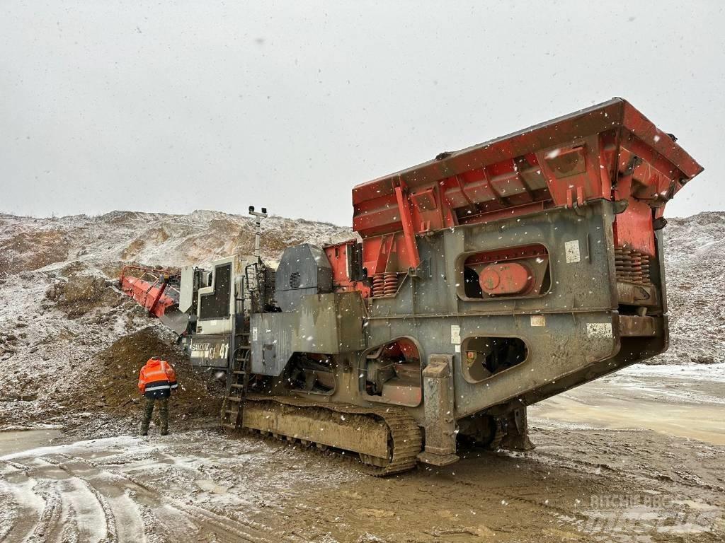 Sandvik QJ 341 Britadores móveis