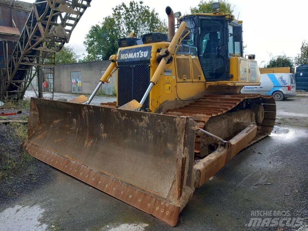 Komatsu D65PX-18 Dozers - Tratores rastos