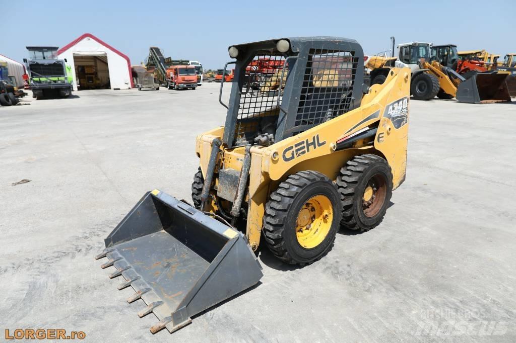 Gehl 4240 Minicarregadeiras