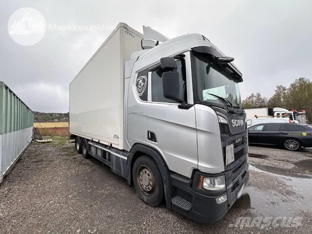 Scania R 520 Caminhões de caixa fechada