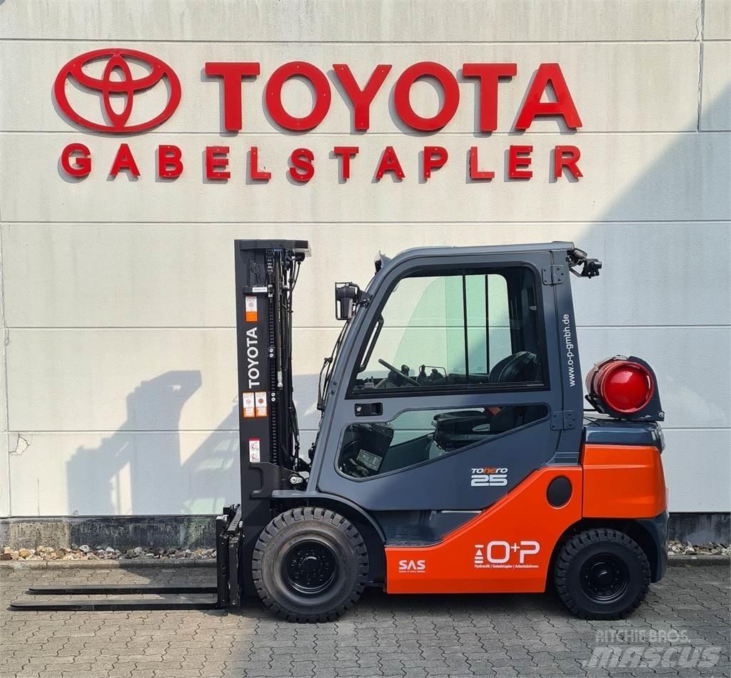 Toyota 02-8FGF25 Empilhadores a gás