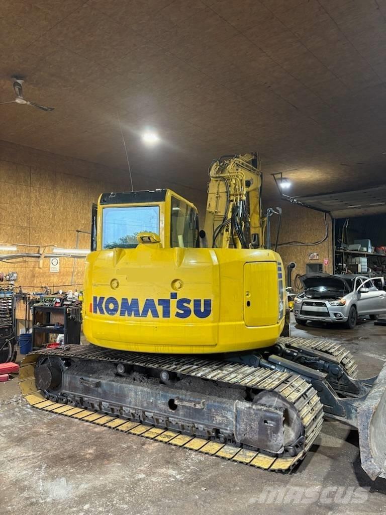 Komatsu PC 138 USLC Escavadeiras de esteiras