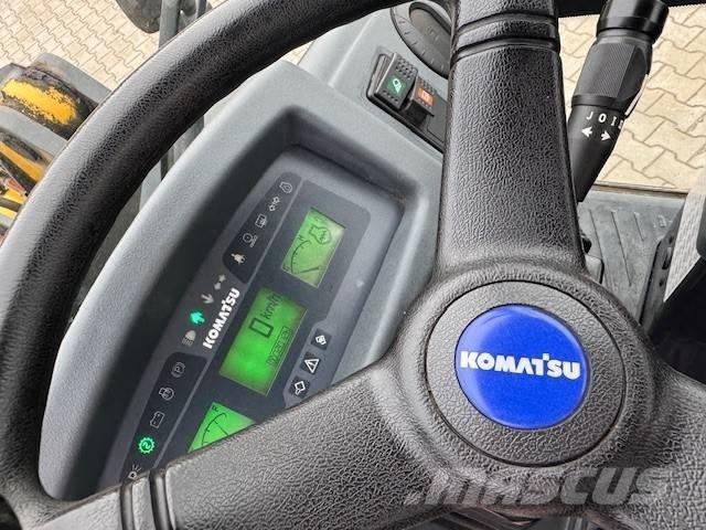 Komatsu WA 80 M Carregadeiras de rodas