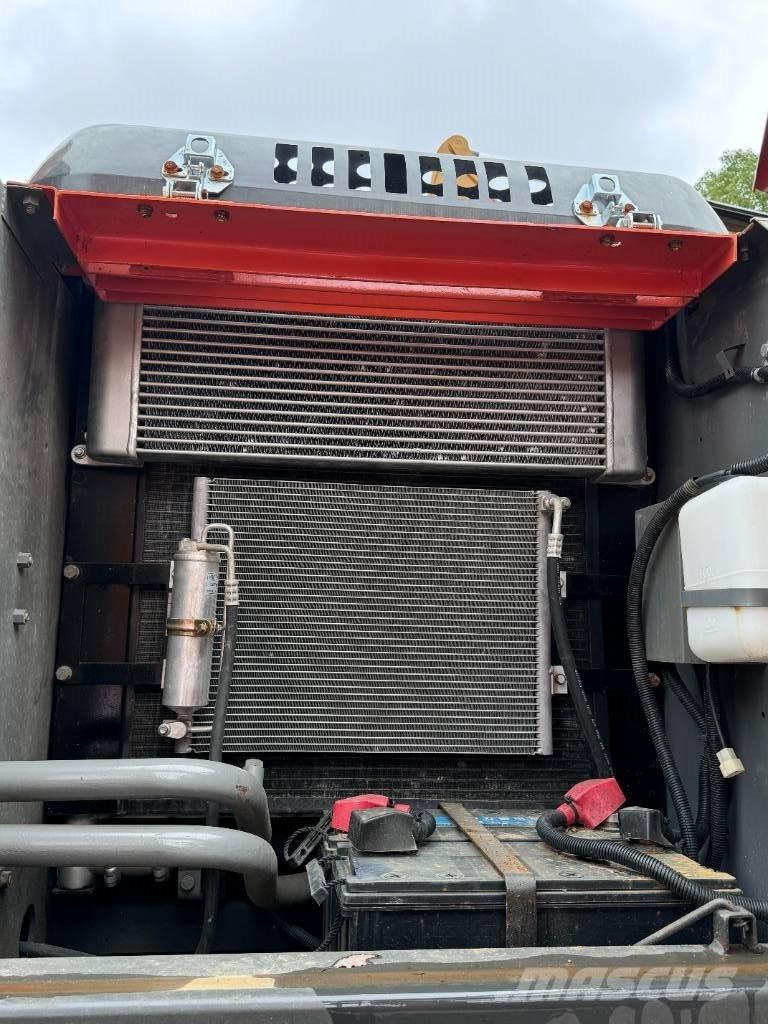 Hitachi ZX 200 Escavadeiras de esteiras