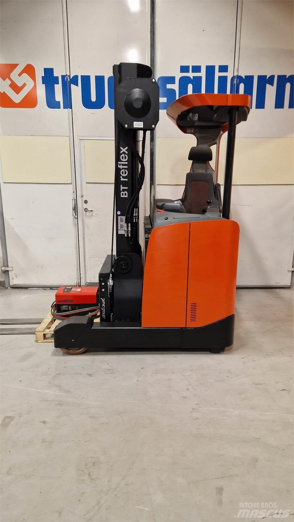 BT RRE140E Empilhadores Elevadores