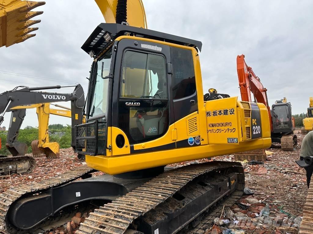 Komatsu PC 220-8M Escavadeiras de esteiras