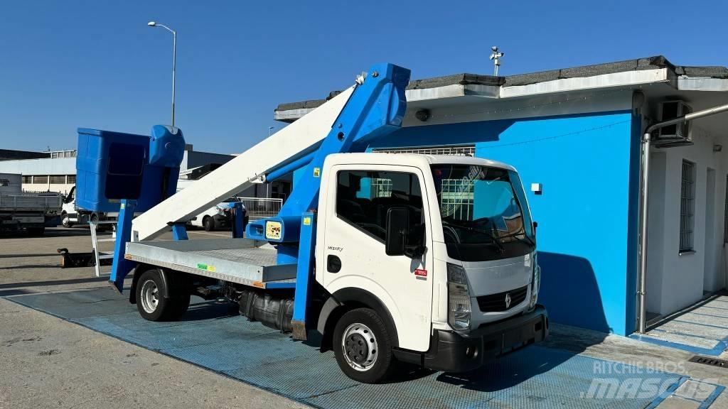 Socage T320 Plataformas aéreas montadas em camião