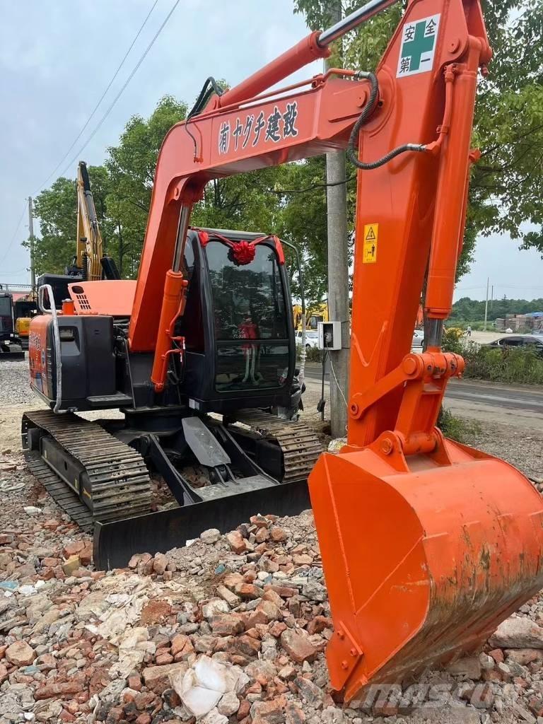 Hitachi ZX70 Escavadoras Midi 7t - 12t