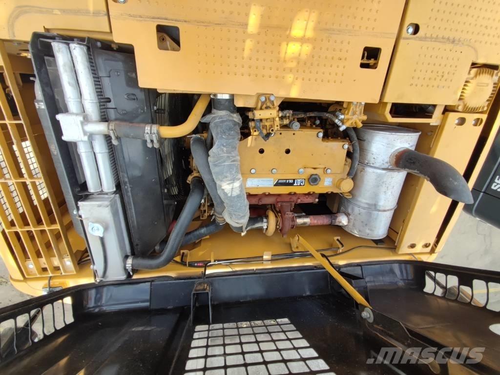 CAT 320D2 Escavadeiras de esteiras