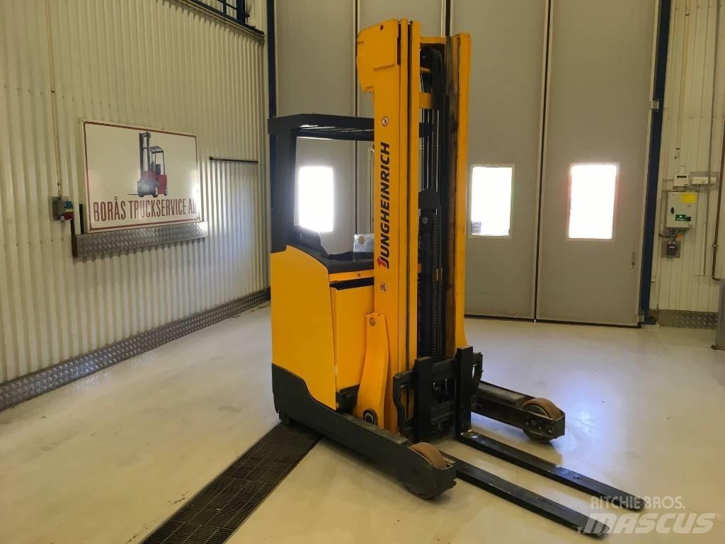 Jungheinrich ETV 214 Empilhadores Elevadores