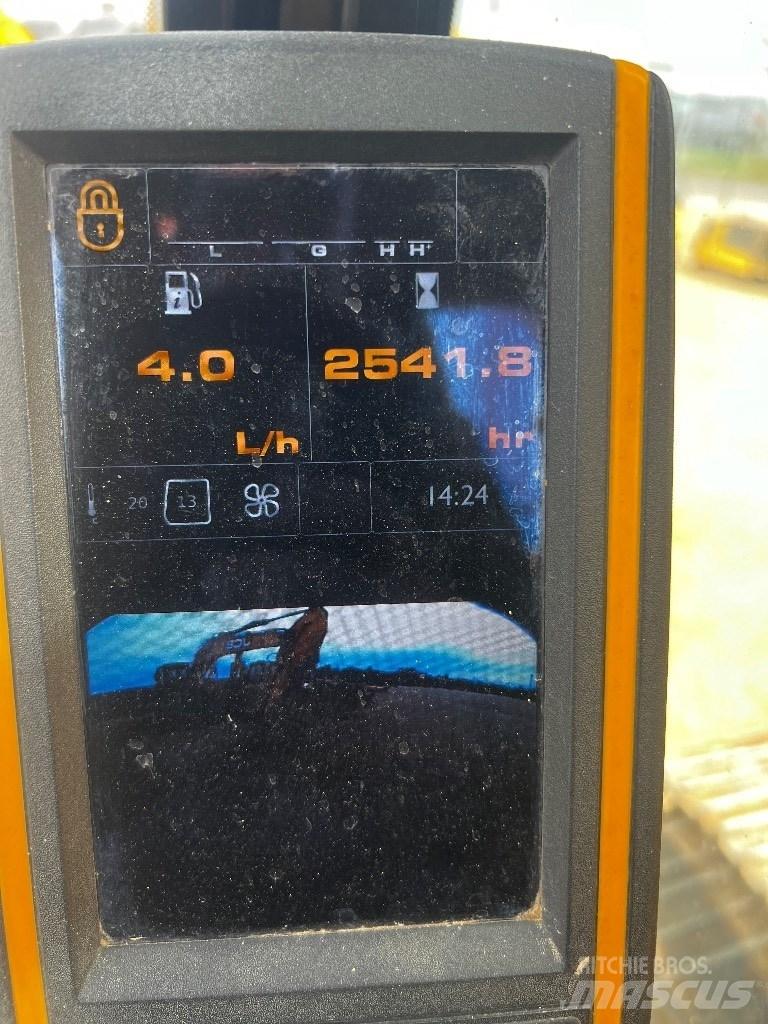 JCB JS 220 N LC Escavadeiras de esteiras