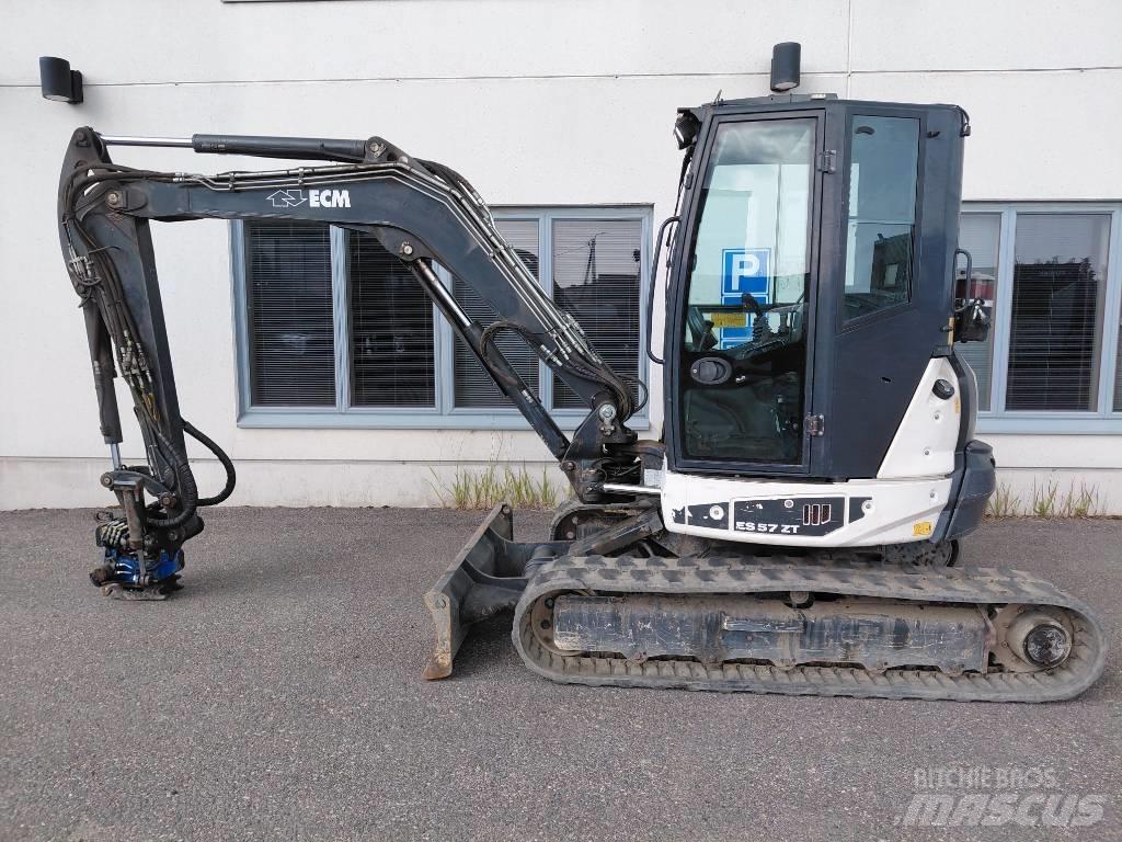 ECM 57 ZT Miniescavadeiras