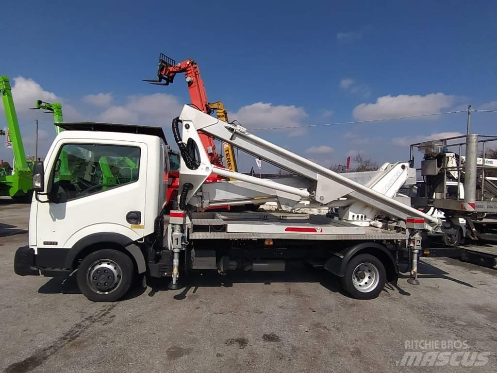Multitel HX200 Plataformas aéreas montadas em camião