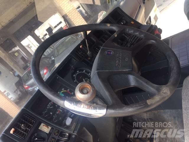 Scania 143-450 Cabines e interior