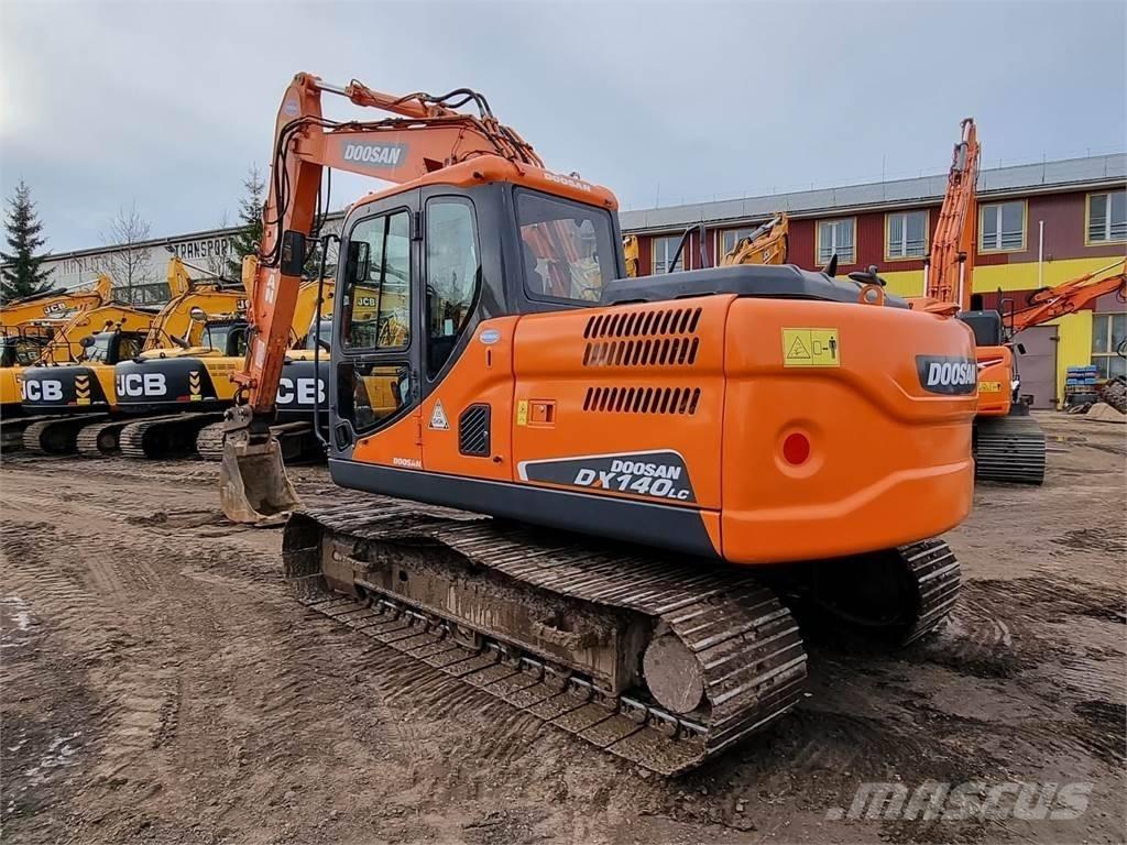 Doosan DX 140 LC-3 Escavadeiras de esteiras